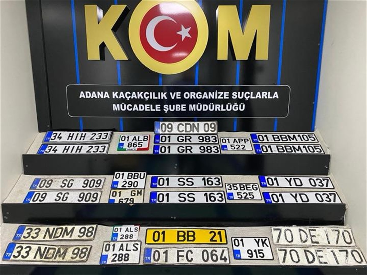 Adana'da bir iş yerine düzenlenen operasyonda 27 sahte araç plakası bulundu, 1 şüpheli gözaltına...