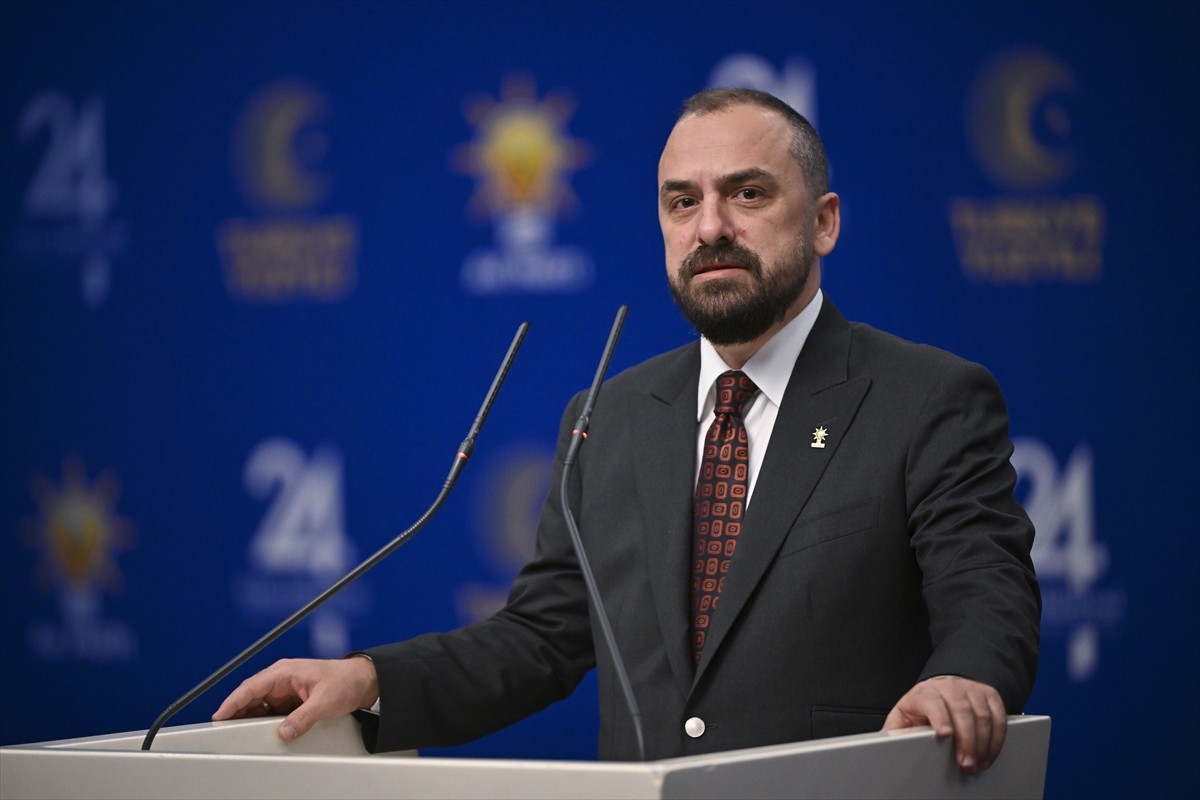 AK Parti'nin 24'üncü kuruluş yıl dönümü hazırlıklarına ilişkin parti genel merkezinde basın...