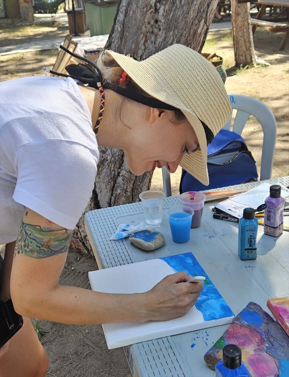 Akdeniz Üniversitesi öncülüğünde Kemer ilçesinde düzenlenen "5. Yaz Sanat Kampı ve Kültür Sanat...