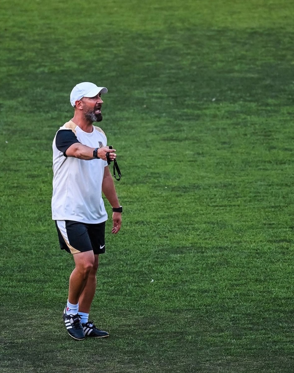 Ankara Büyükşehir Belediyesi (ABB) FOMGET Kadın Futbol Takımı, UEFA Şampiyonlar Ligi 2. eleme...