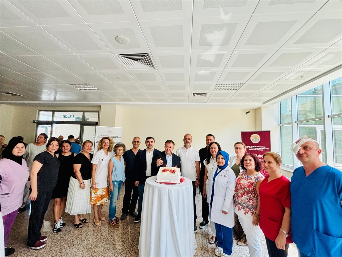 Antalya Eğitim ve Araştırma Hastanesi Organ Nakli Merkezi'nde 10 yılda 128 böbrek ve 51 karaciğer...