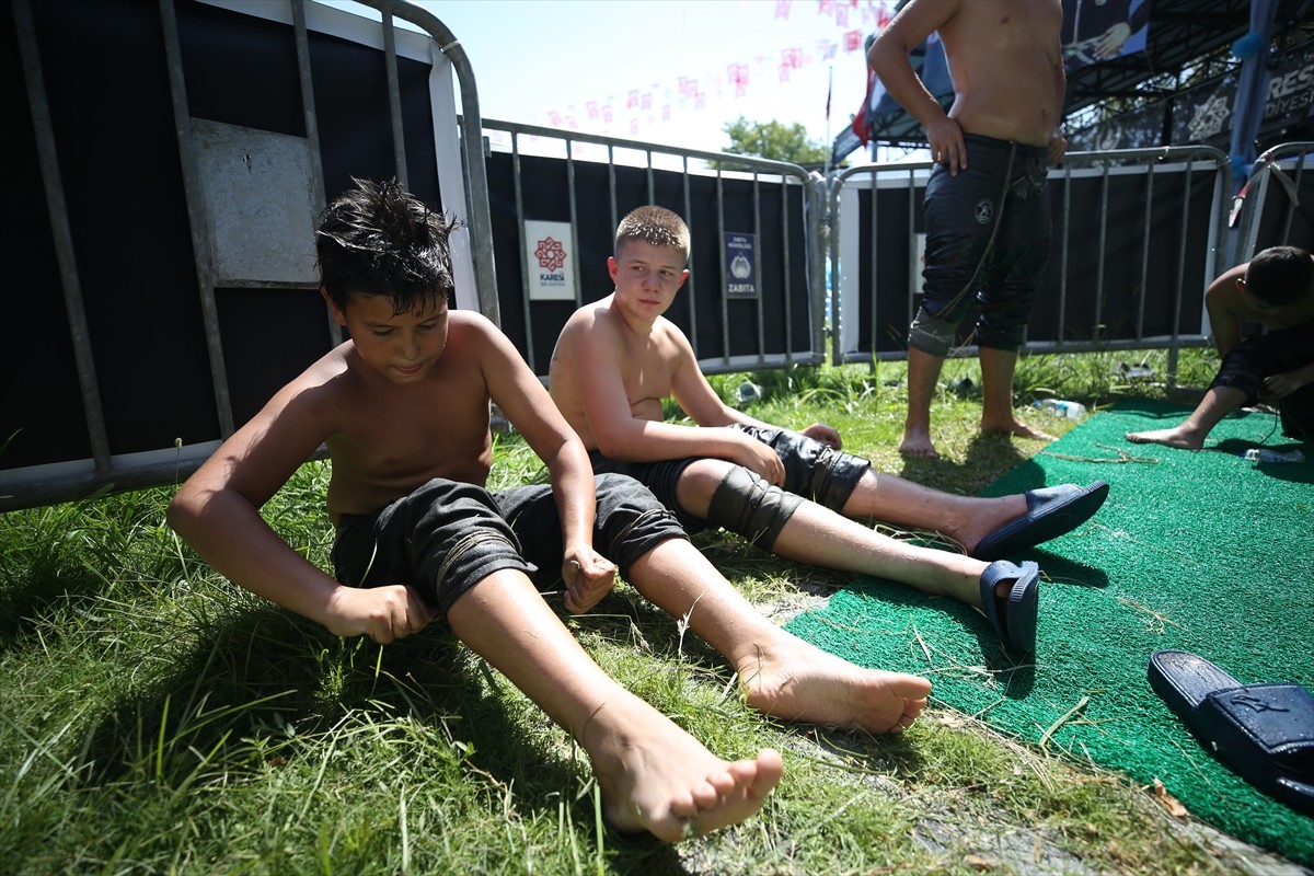 Balıkesir Büyükşehir Belediyesi ve Karesi Belediyesi ev sahipliğinde bu yıl 65'incisi düzenlenen...