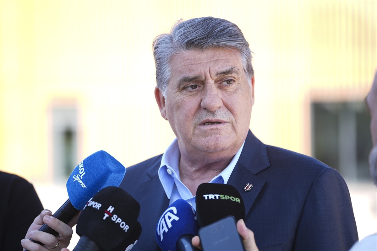 Beşiktaş Kulübü Başkanı Serdal Adalı, Türkiye Futbol Federasyonu (TFF) Başkanı İbrahim...