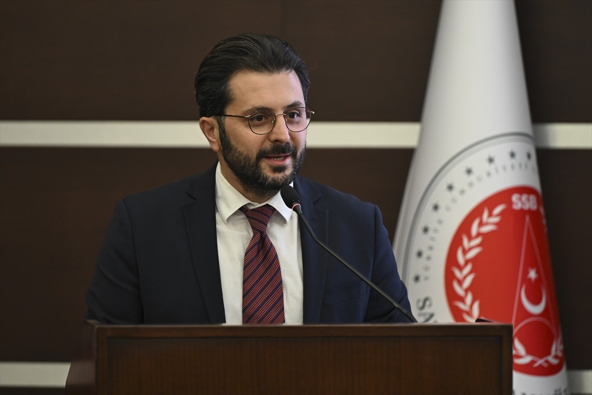 Cumhurbaşkanlığı Savunma Sanayii Başkanlığı (SSB) ve Türkiye Araştırmaları Vakfı iş birliğinde...