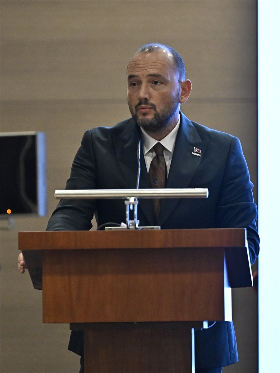 Dış Ekonomik İlişkiler Kurulu (DEİK) Başkanı Nail Olpak, Türkiye-Senegal İş Forumu'na katılarak...