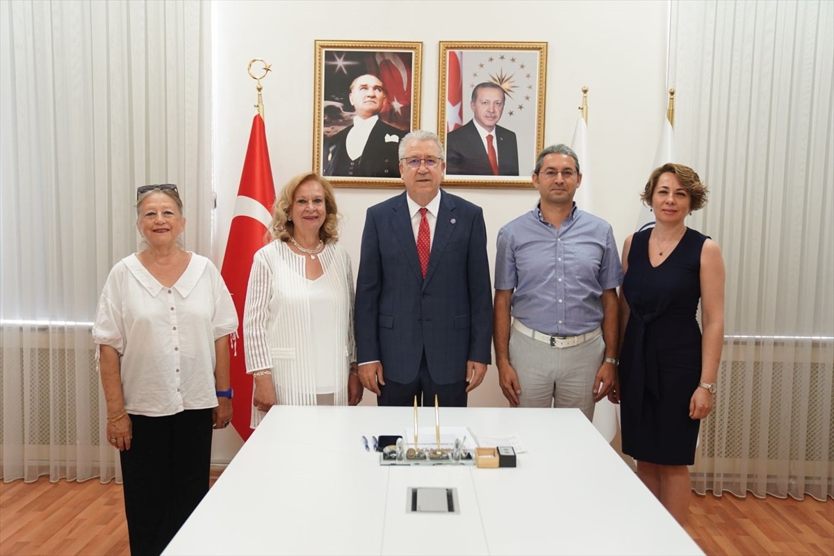 Ege Üniversitesi (EÜ) tarafından denizlerde ve tatlı sulardaki mikroplastik kirliliği izlemeye...