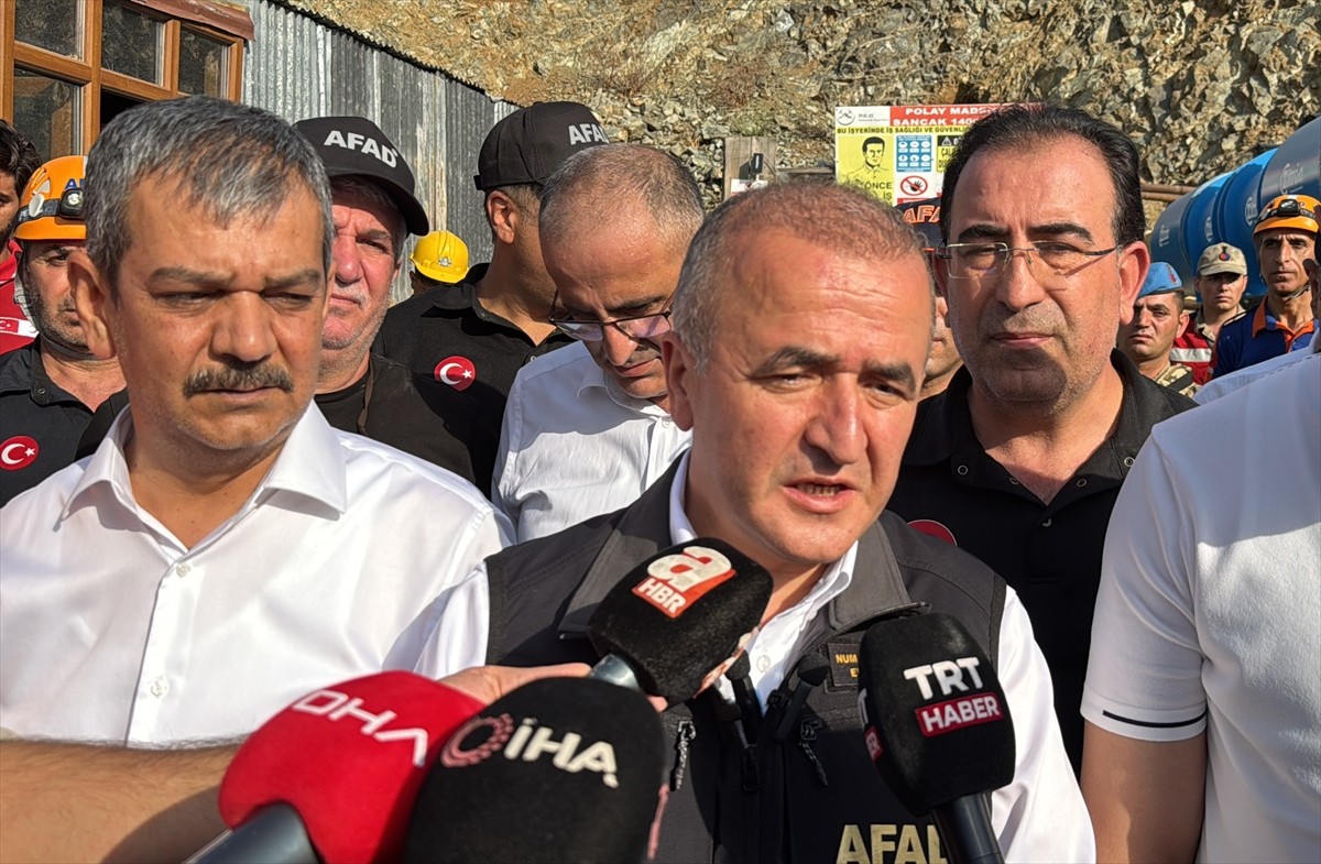 Elazığ'ın Palu ilçesinde maden ocağında meydana gelen göçükte 1 işçi yaşamını yitirdi. Vali Numan...