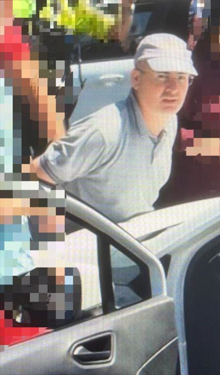 Fetullahçı Terör Örgütünün (FETÖ) "mahrem imamı" Hakan Kahraman, yurt dışına kaçma...