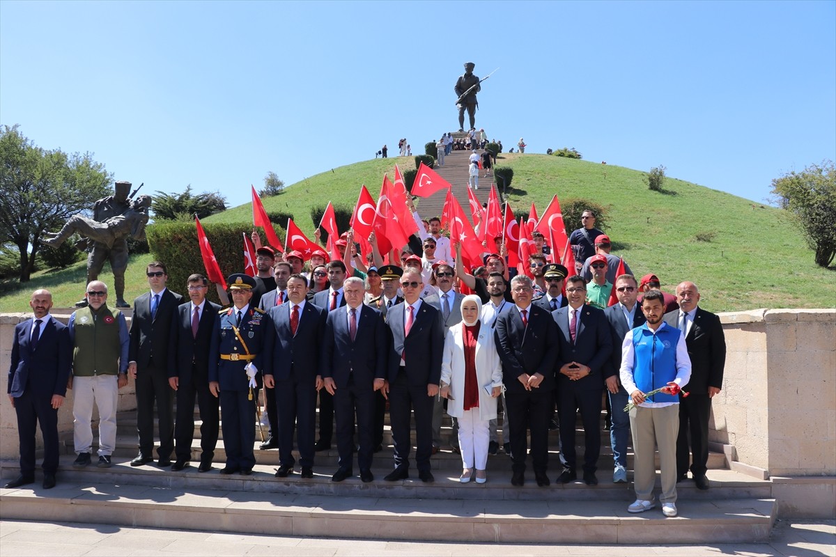 Gençlik ve Spor Bakanı Osman Aşkın Bak, 30 Ağustos Zafer Bayramı kutlamaları kapsamında...