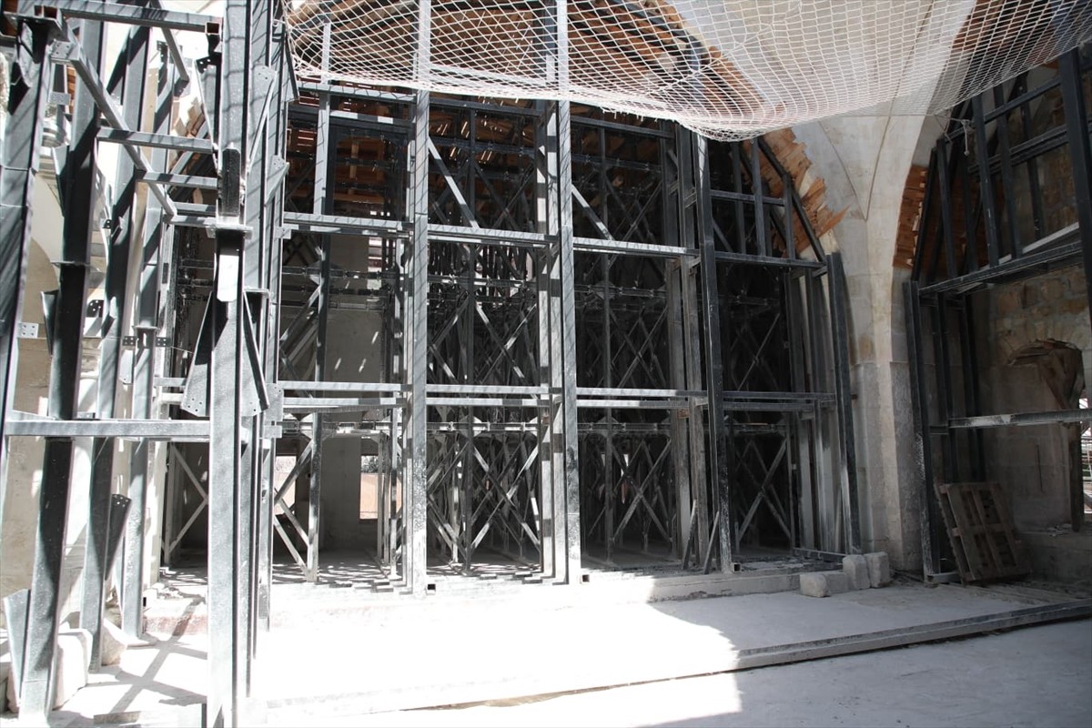 Hatay'ın merkez Antakya ilçesinde 6 Şubat 2023'teki depremlerde hasar gören Şeyh Ali Camisi'nin...