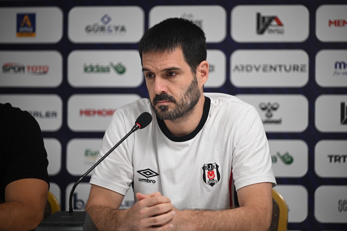 Hentbol Erkekler Süper Kupa Dörtlü Final organizasyonu kapsamında THF Prof. Dr. Yaşar Sevim...