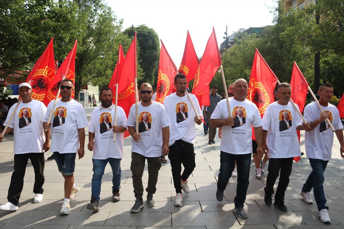 Hollanda'nın Lahey şehrinde tutuklu yargılanan eski Kosova Cumhurbaşkanı Hashim Thaçi'nin de...