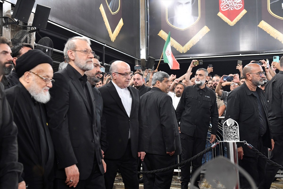 İran Ulusal Güvenlik Yüksek Konseyi Başkanı Ali Laricani, resmi temaslarda bulunmak üzere geldiği...