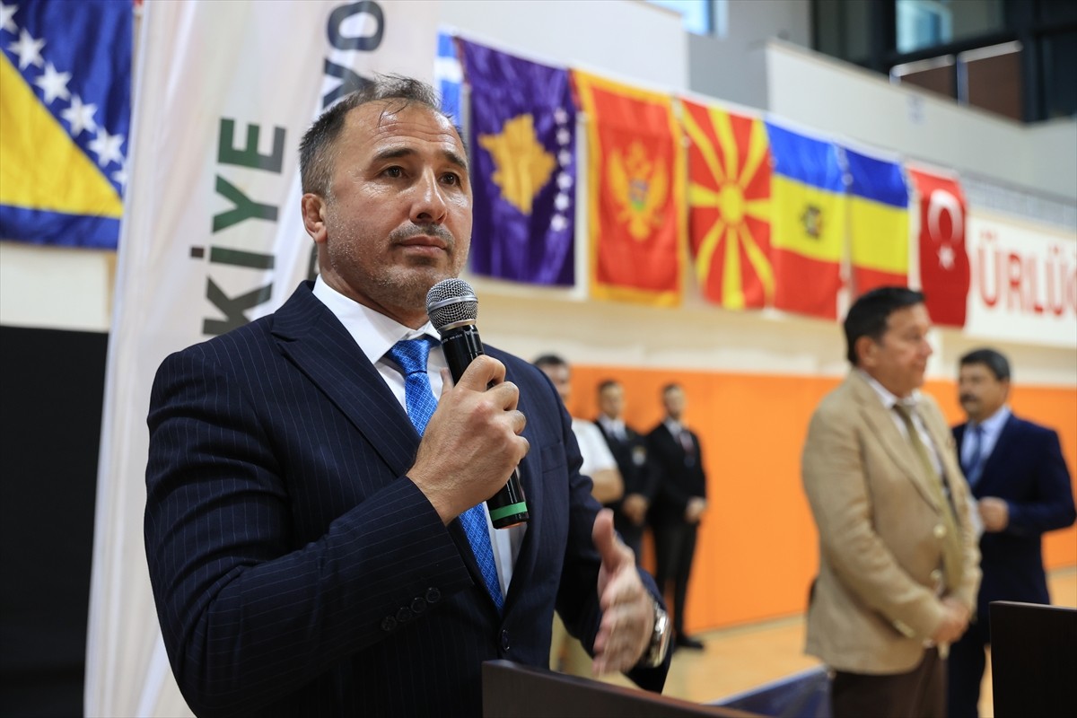 Judoda 21 Yaş Altı Balkan Şampiyonası, Edirne'de başladı. Edirne Spor Salonu'ndaki organizasyona...