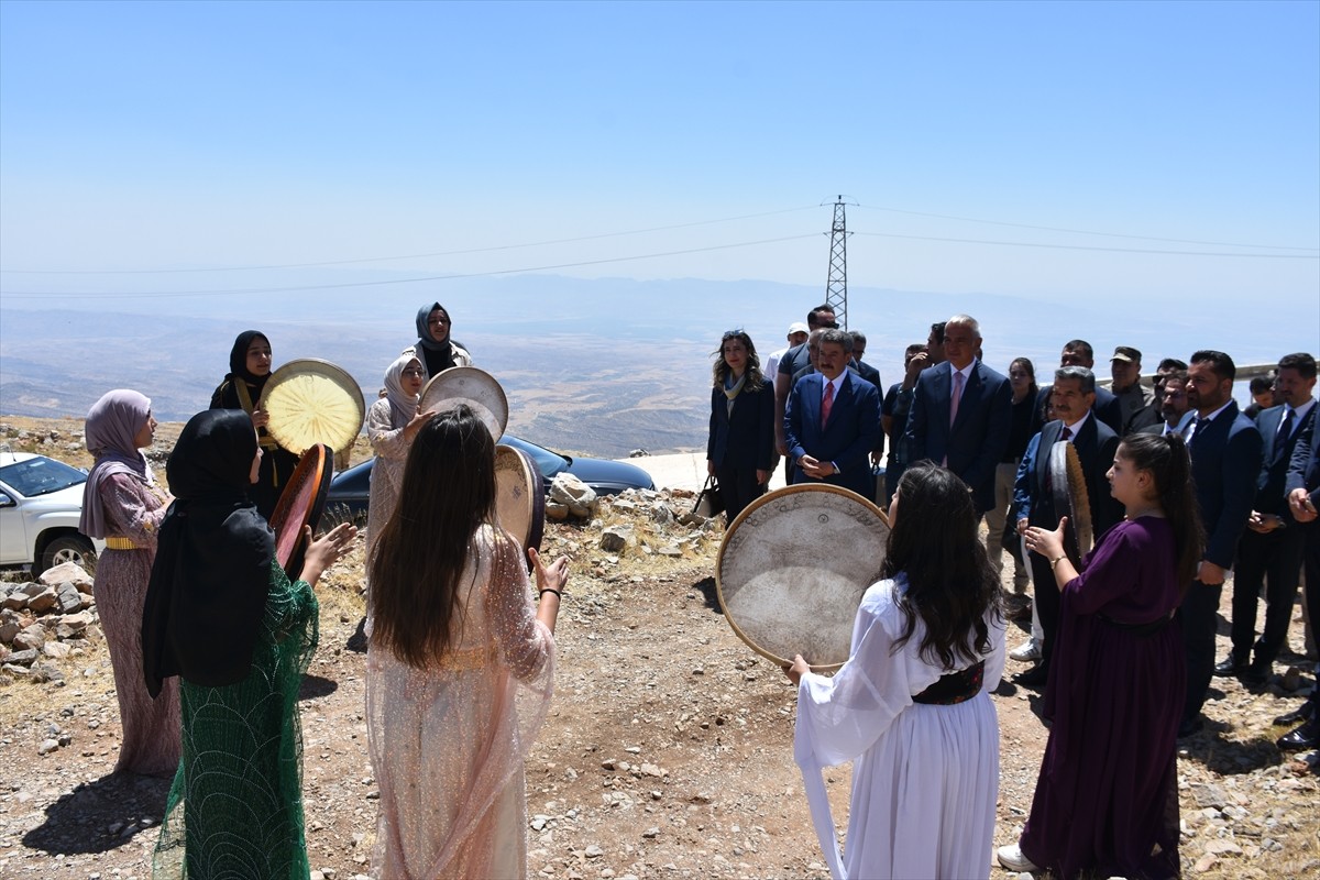 Kültür ve Turizm Bakanı Mehmet Nuri Ersoy, Cudi Dağı Sefine bölgesinde incelemelerde bulundu....