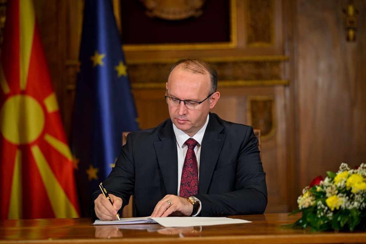 Kuzey Makedonya'da yerel seçim 19 Ekim'de gerçekleştirilecek. Kuzey Makedonya Meclis Başkanı Afrim...