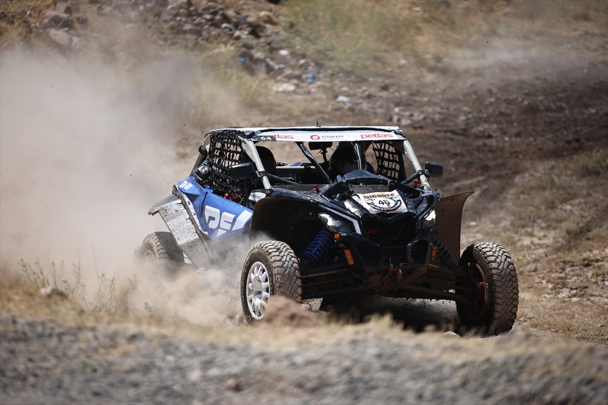 Niğde Belediyesi ve Niğde Off-Road Kulübü iş birliğinde düzenlenen "6. Off-Road Etkinlikleri"...