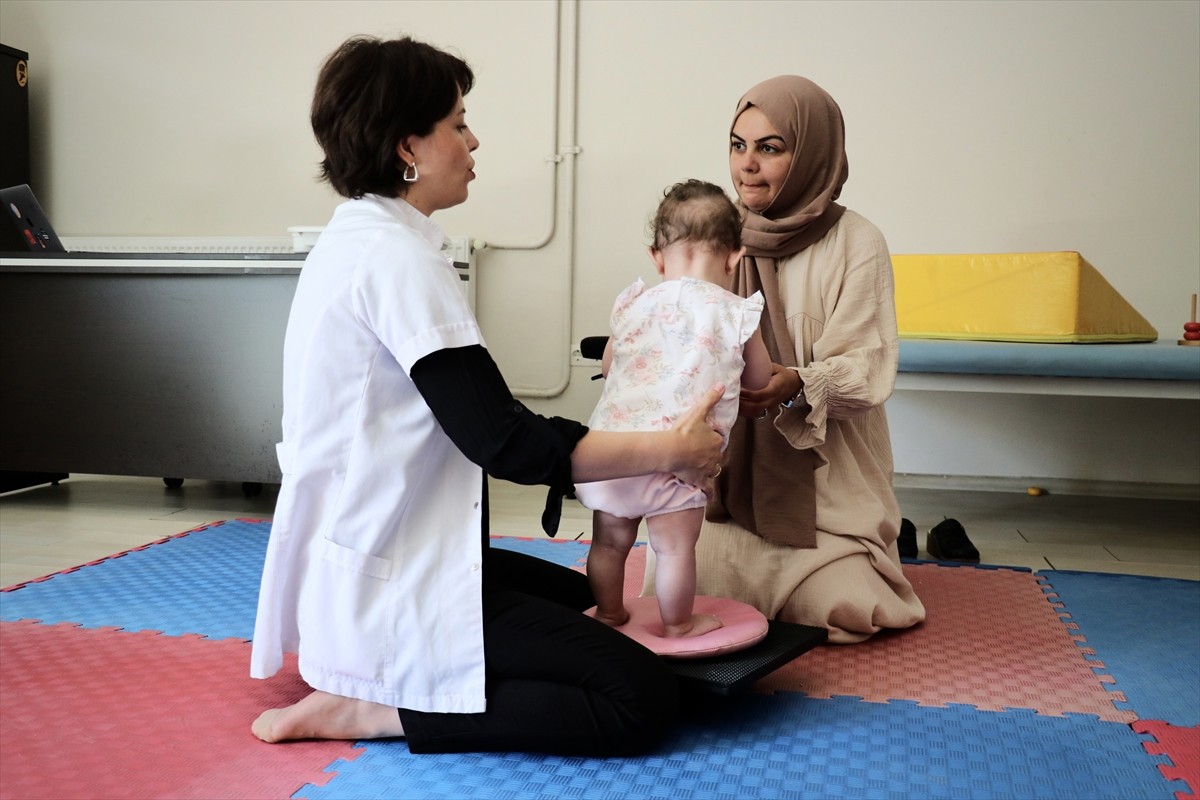 Ondokuz Mayıs Üniversitesi (OMÜ) Gelişimsel Eğitim Uygulama ve Araştırma Merkezi Yenidoğan Yoğun...