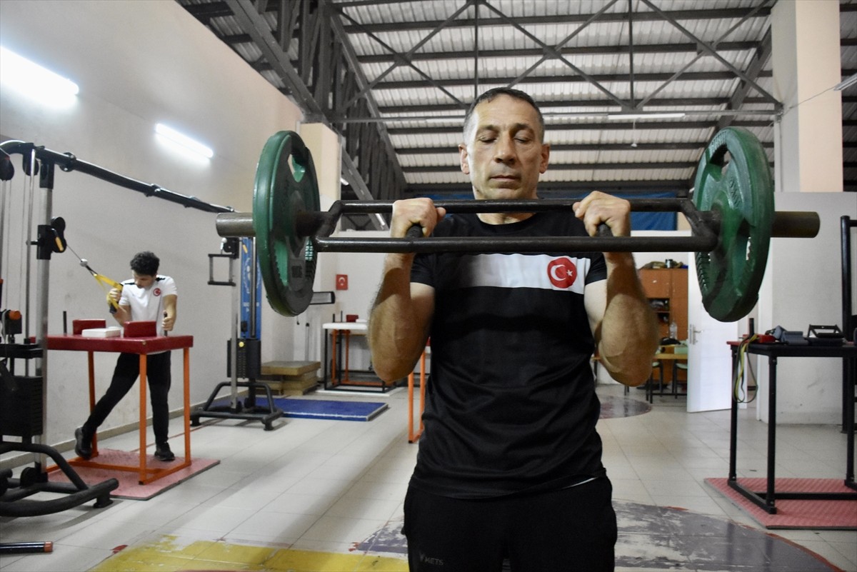 Ordulu milli sporcu Hüsrev Doğru, Bulgaristan'ın Varna kentinde 10-23 Eylül tarihlerinde...