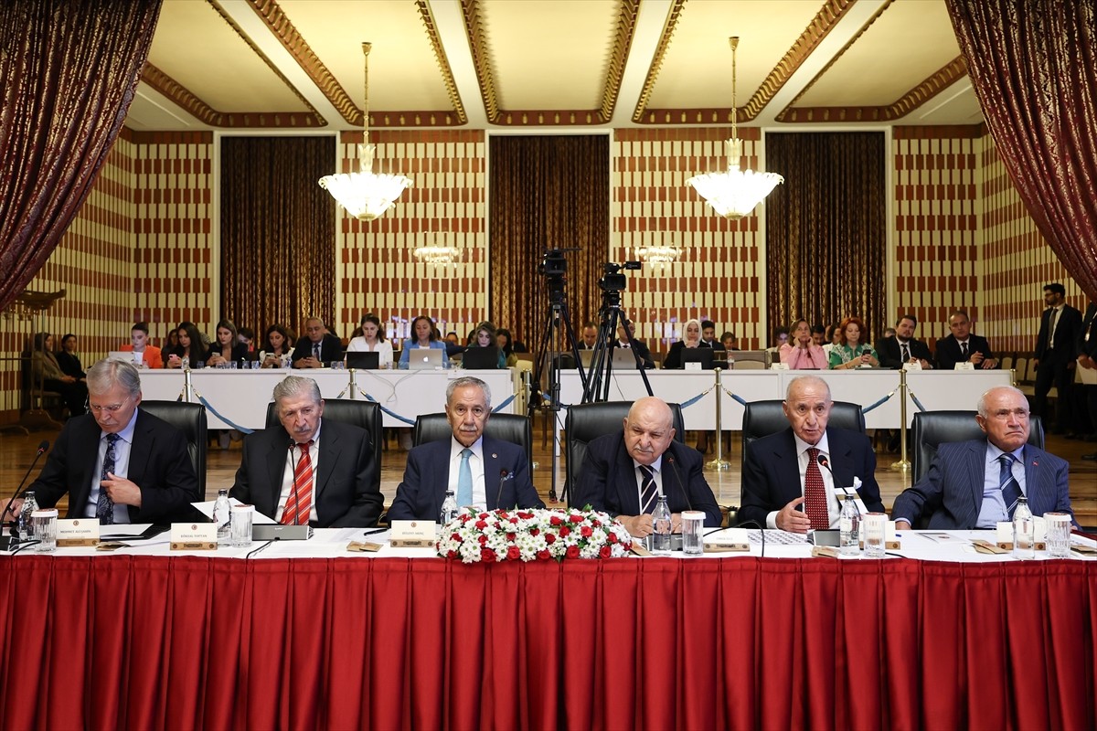 "Terörsüz Türkiye" hedefi doğrultusunda TBMM'de kurulan Milli Dayanışma, Kardeşlik ve Demokrasi...