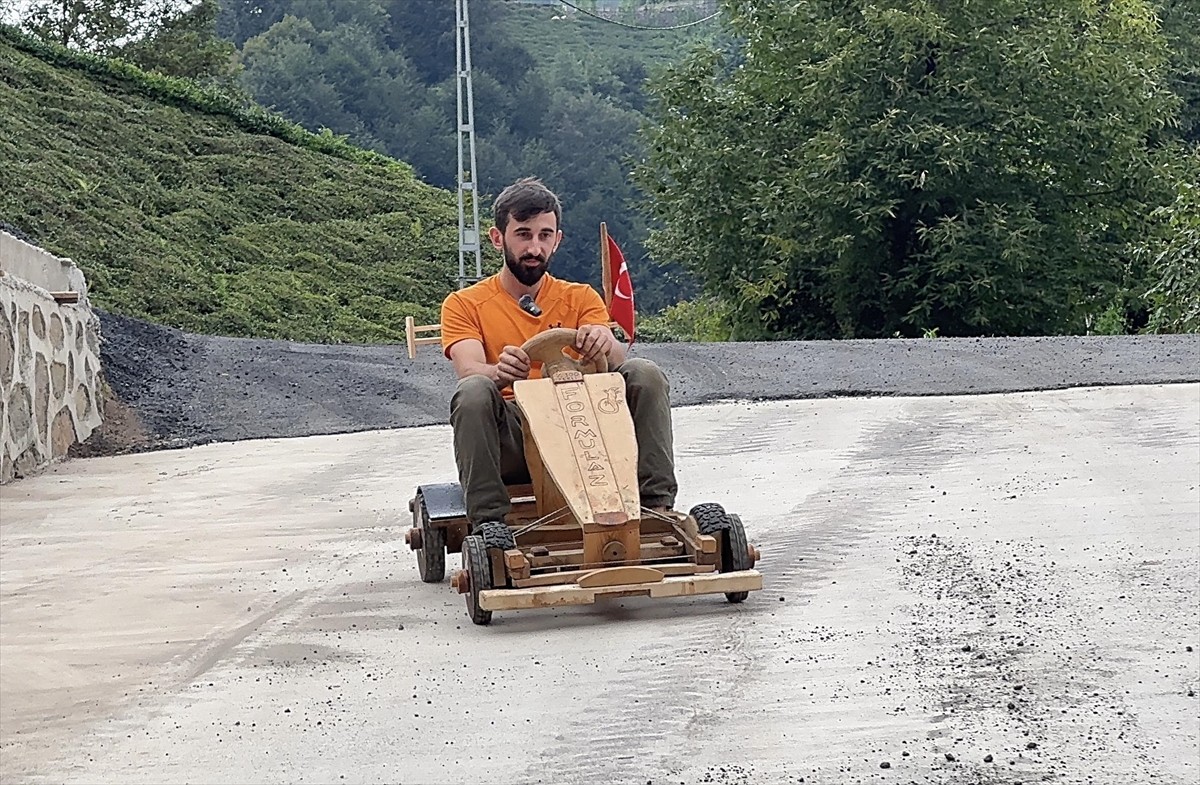 Rize'nin Ardeşen ilçesine bağlı Tunca beldesinde bu yıl 15'ncisi düzenlenecek Red Bull Formulaz...