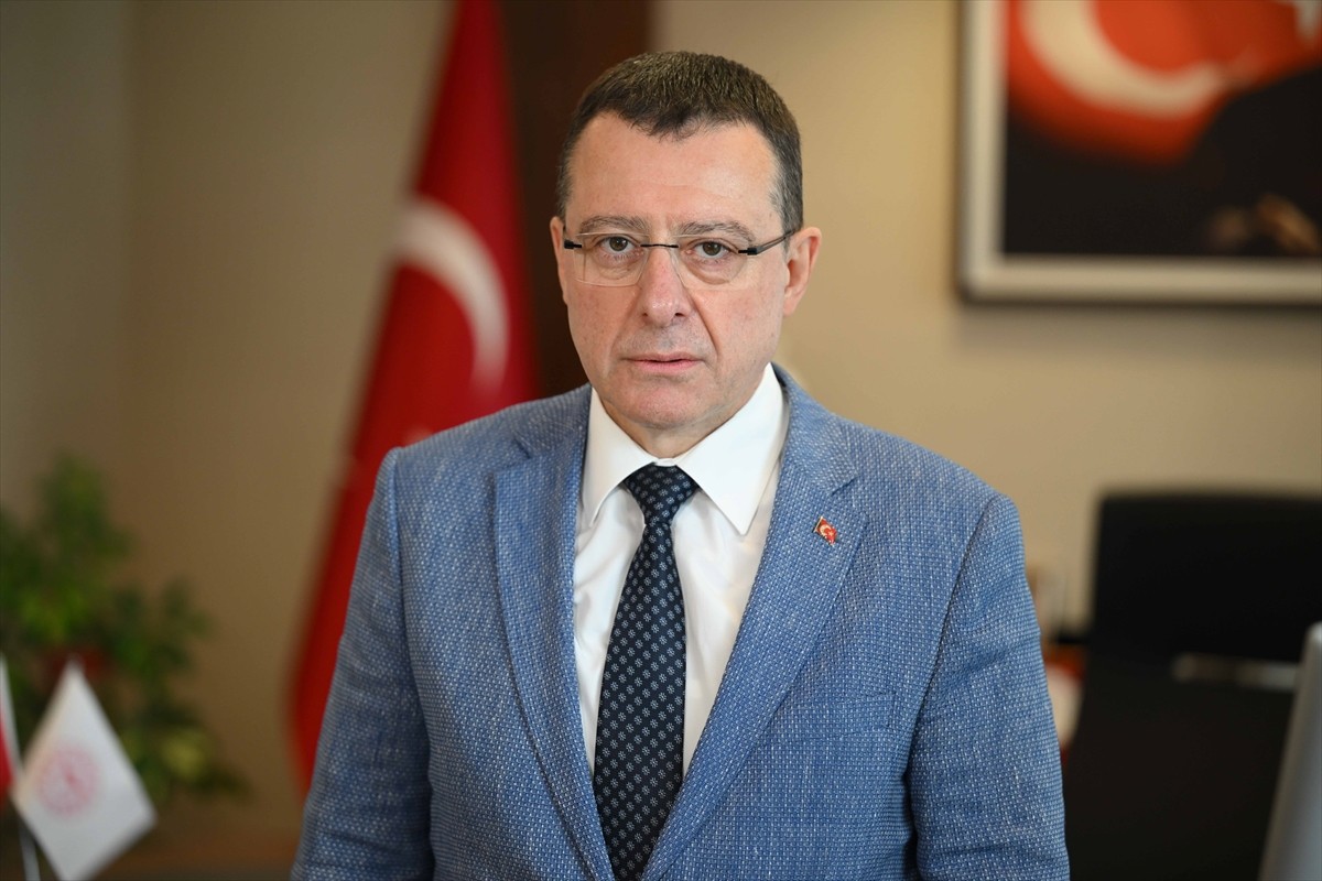 Sağlık Bakanlığı Kamu Hastaneleri Genel Müdürü Hakan Usta, 10 Temmuz'da Resmi Gazete'de yayımlanan...