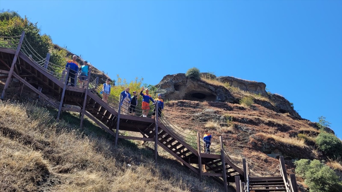 Samsun’da faaliyet gösteren bisiklet topluluğu, Atakum ilçesindeki Çobanlı İskelesi'nden...