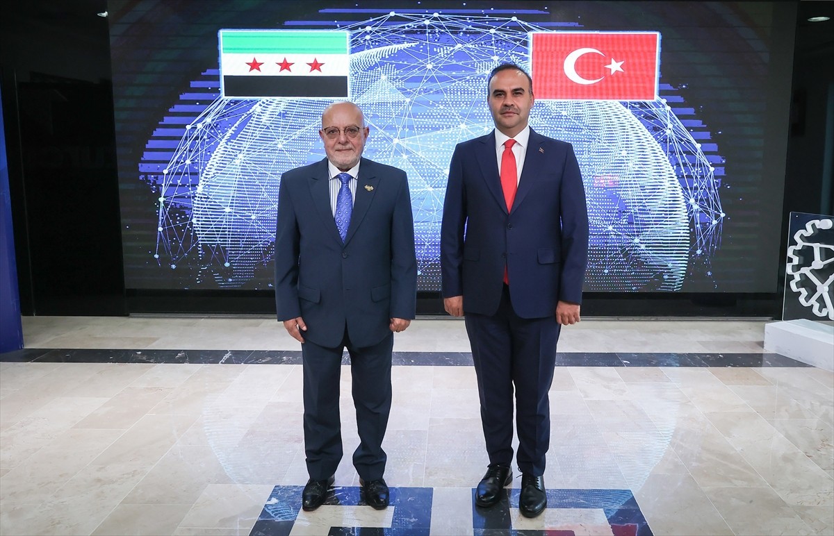Sanayi ve Teknoloji Bakanı Mehmet Fatih Kacır, Suriye Ekonomi ve Sanayi Bakanı Muhammed Nidal...