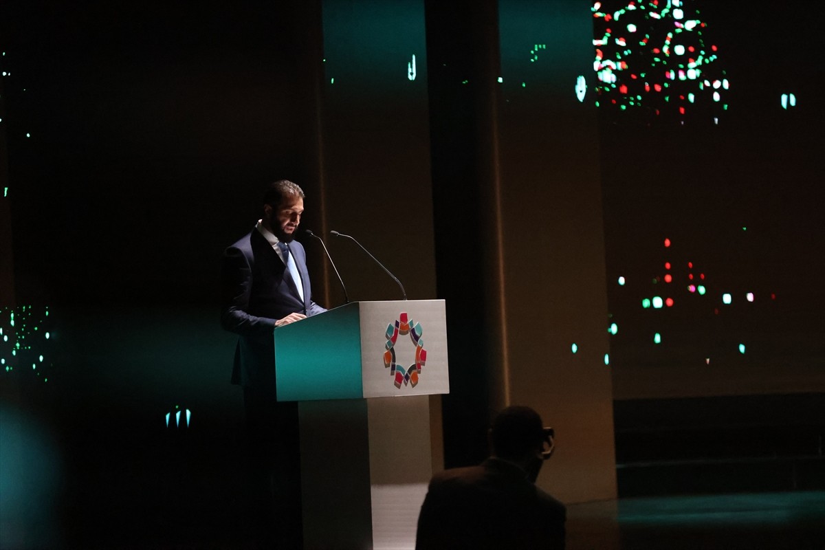 Suriye'nin başkenti Şam'da, Beşşar Esed rejiminin yıkılmasının ardından düzenlenen 62....