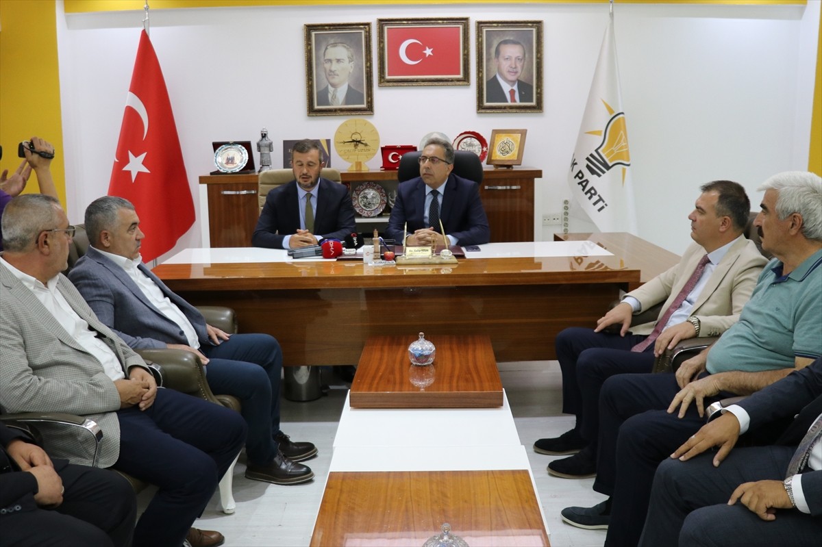 Tarım ve Orman Bakan Yardımcısı Prof. Dr. Ahmet Gümen, Amasya'da ziyaretlerde bulundu. AK Parti...