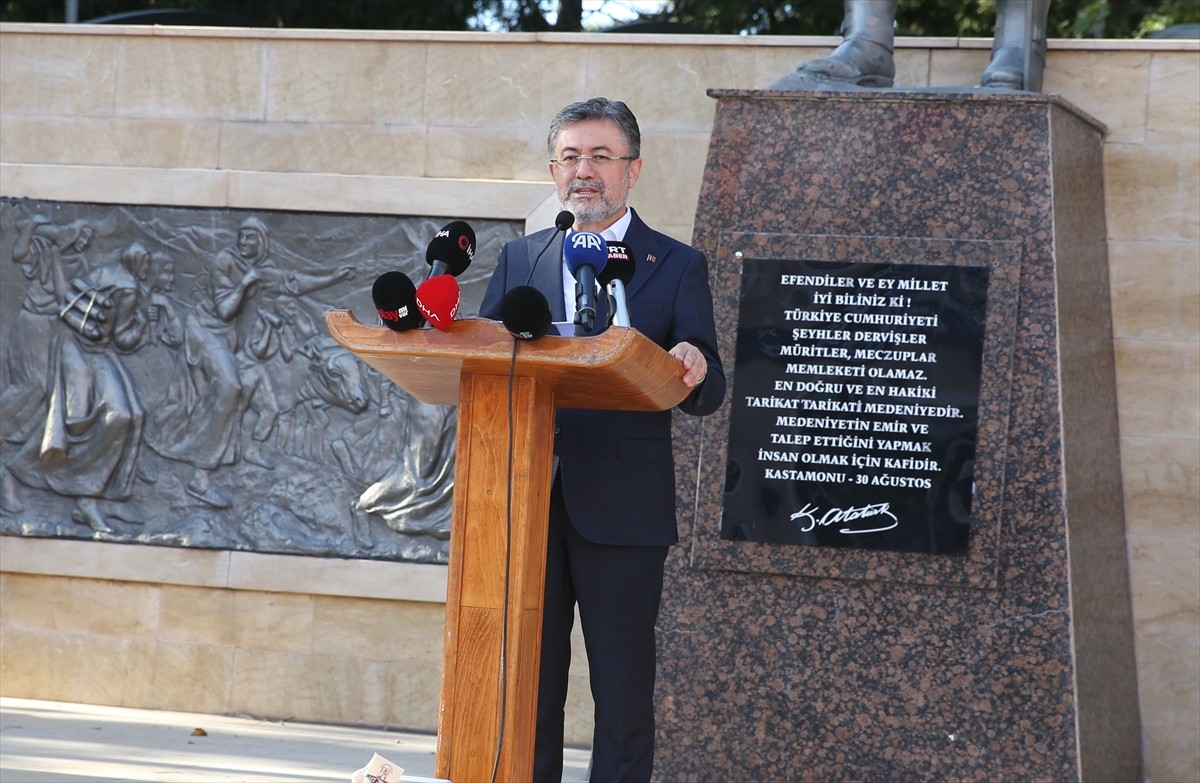 Tarım ve Orman Bakanı İbrahim Yumaklı, Taşköprü Belediyesince bu yıl 35'incisi düzenlenen...