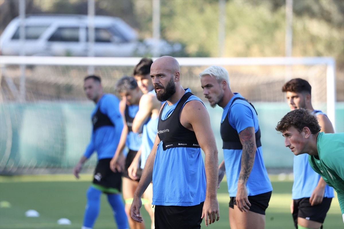 Trendyol 1. Lig'in ilk haftasında 10 Ağustos Pazar günü sahasında Pendikspor ile karşılaşacak olan...