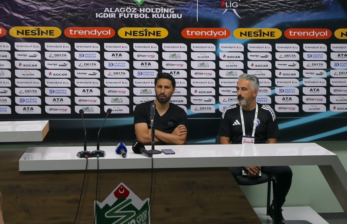 Trendyol 1. Lig'in ilk haftasında Alagöz Holding Iğdır FK, sahasında konuk ettiği SMS Grup...