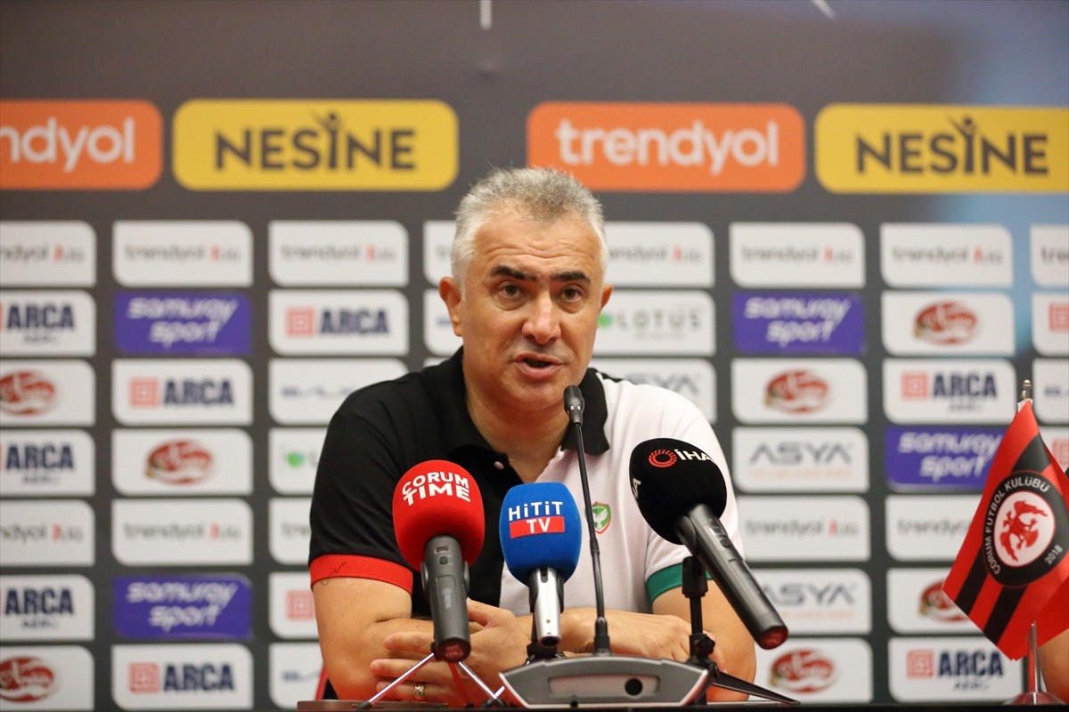 Trendyol 1. Lig'in ilk haftasında Çorum FK, konuk ettiği Amed Sportif Faaliyetler'i 2-0 yendi....