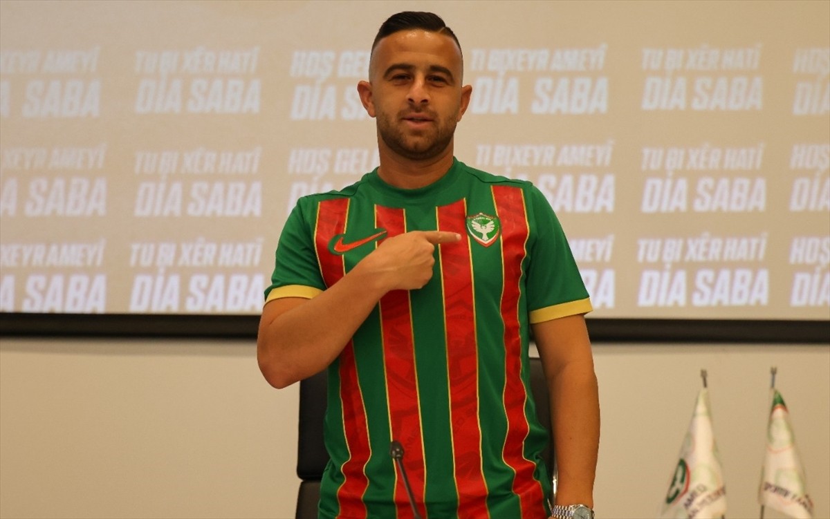  Trendyol 1. Lig ekiplerinden Amed Sportif Faaliyetler, orta saha oyuncusu Dia Saba’yı kadrosuna...