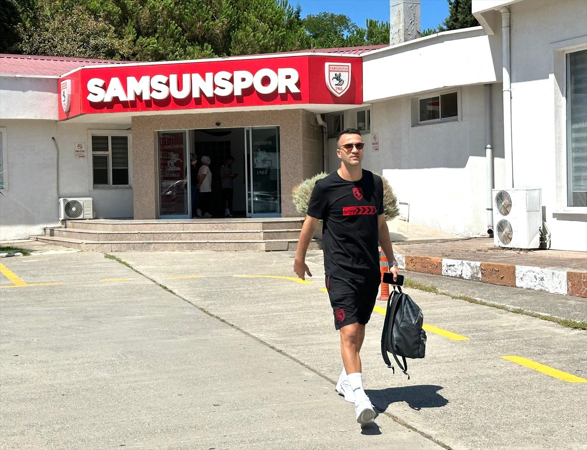 Trendyol Süper Lig'in 2. haftasında deplasmanda Kocaelispor ile karşılaşacak Samsunspor...