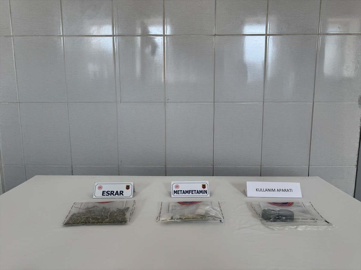 Tunceli’de son bir ayda düzenlenen uyuşturucu operasyonlarında 14 şüpheli gözaltına alındı....