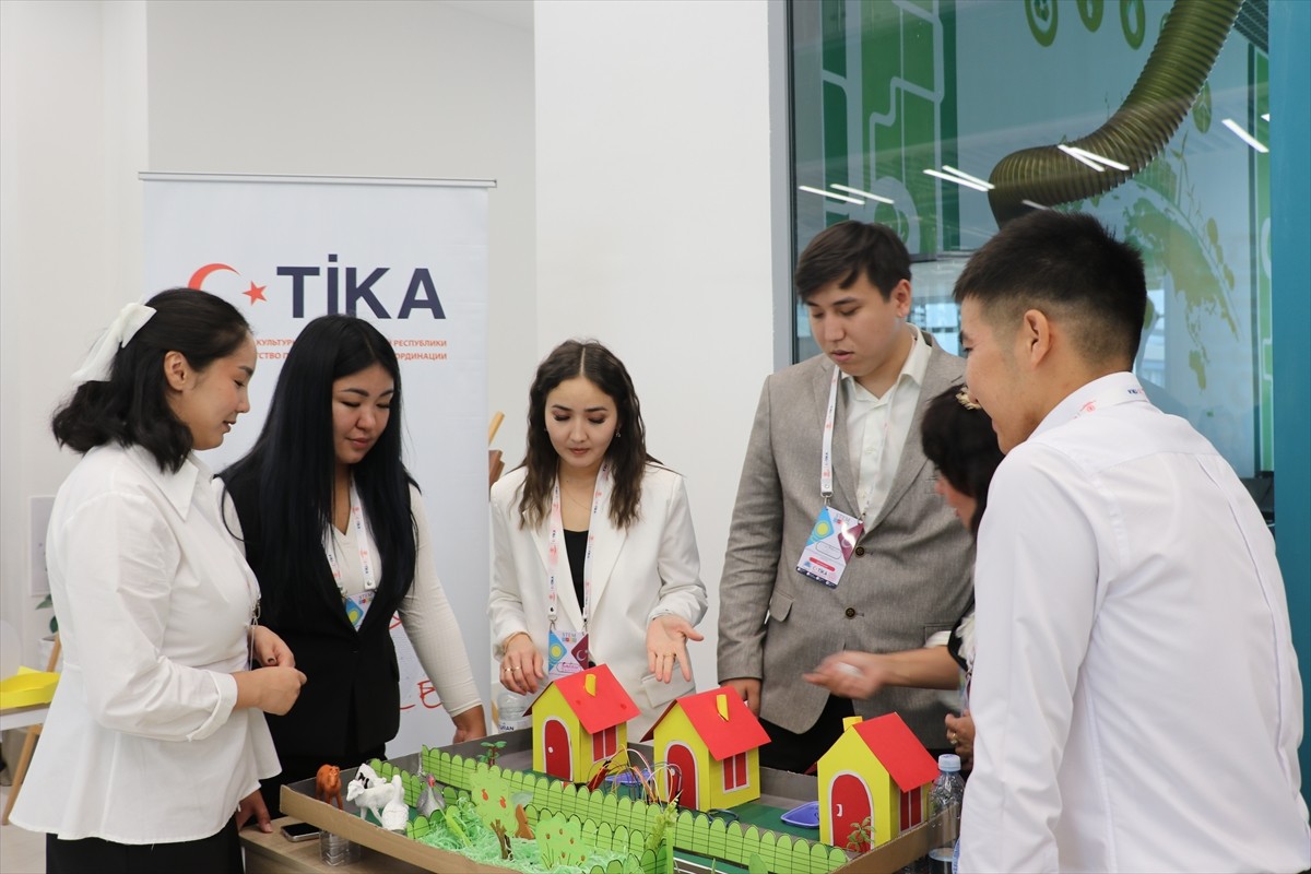 Türk İşbirliği ve Koordinasyon Ajansı Başkanlığınca (TİKA), Kazakistan'da 120 öğretmene...