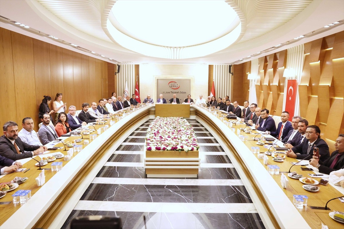 Türkiye-Endonezya İş Forumu, Ankara Ticaret Odası (ATO) Başkanı Gürsel Baran, Ankara Büyükşehir...