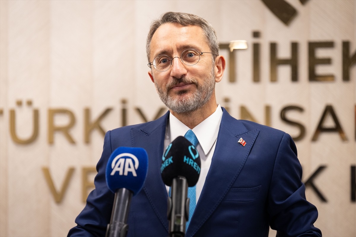 Türkiye İnsan Hakları ve Eşitlik Kurumu (TİHEK) Başkanı Fahrettin Altun (ortada), TİHEK Konferans...