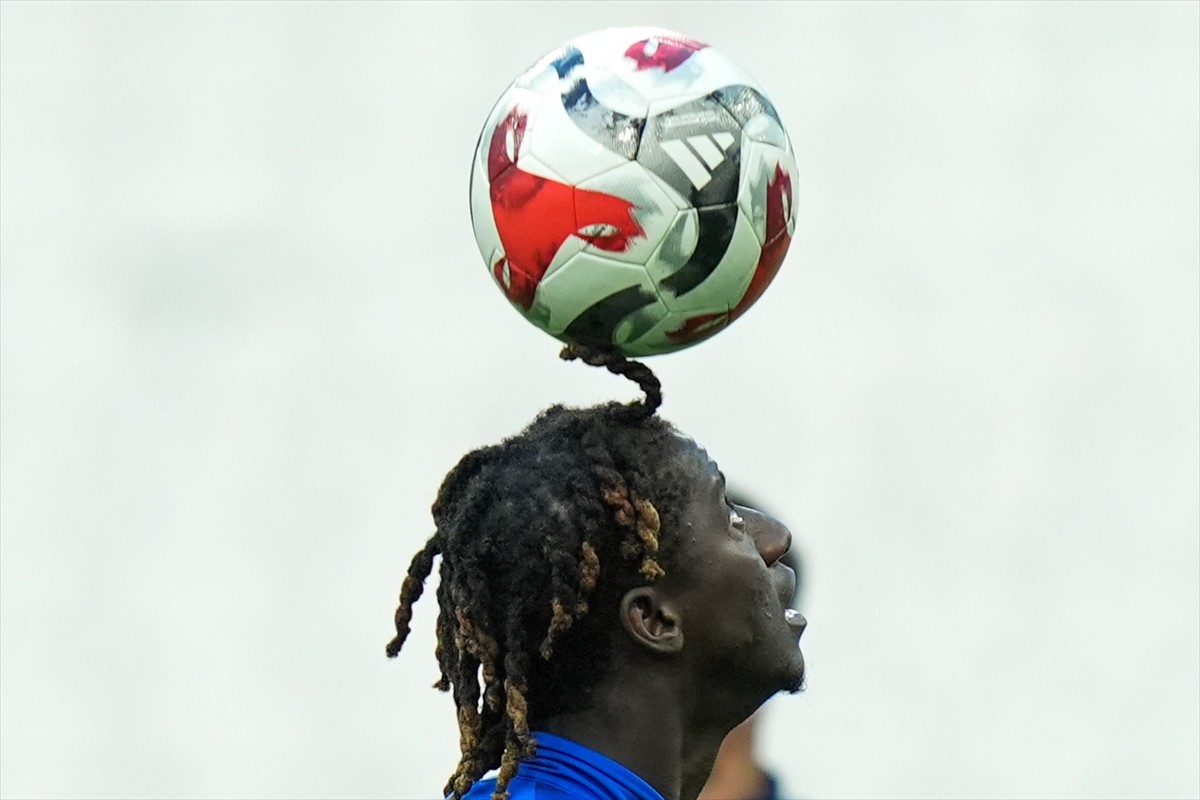 UEFA Konferans Ligi play-off turu rövanşında yarın Beşiktaş'a konuk olacak İsviçre ekibi Lausanne...