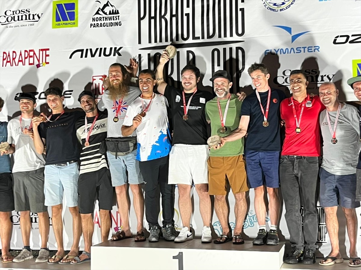 Yamaç Paraşütü Dünya Kupası'nın Türkiye ayağı Aksaray'da sona erdi. Türkiye Hava Sporları...