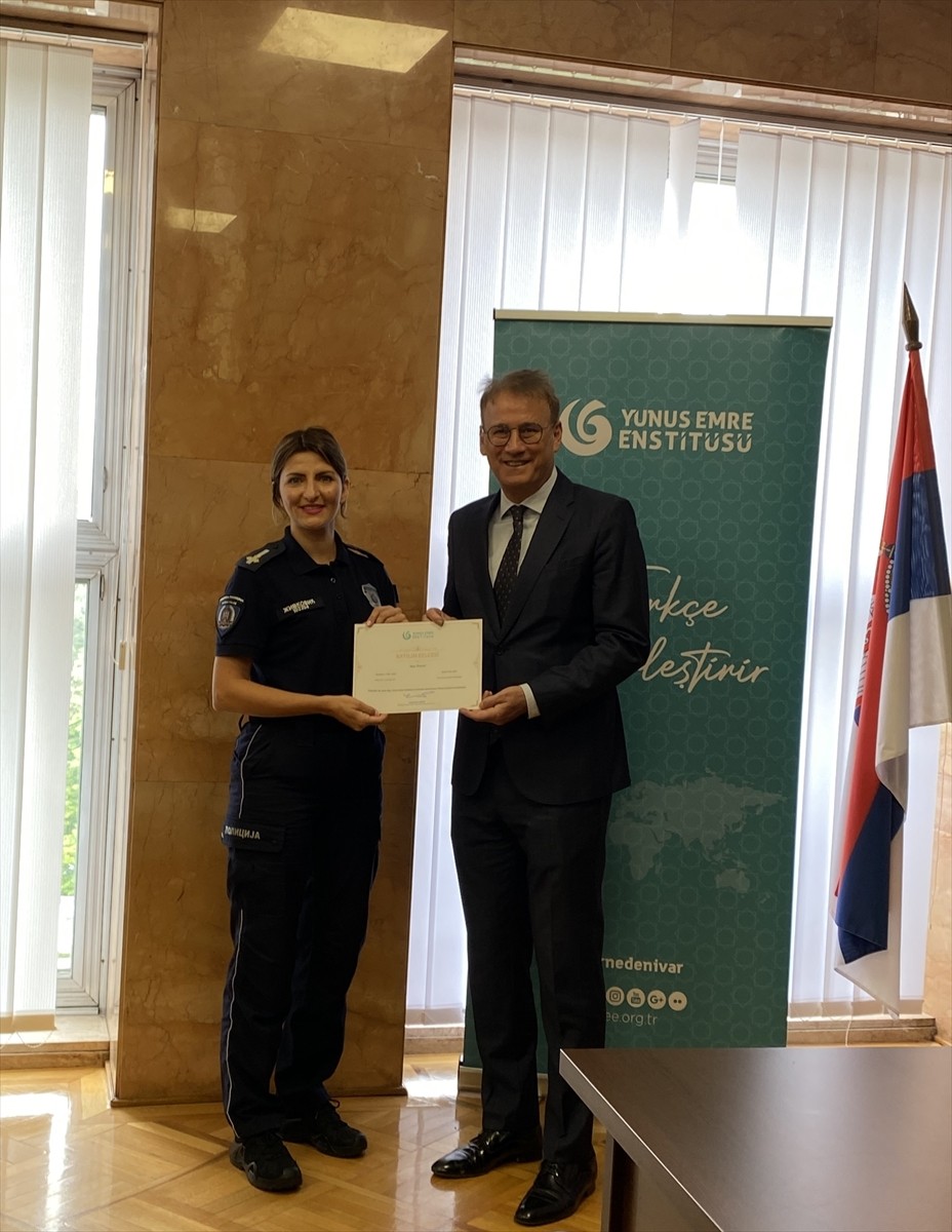 Yunus Emre Enstitüsü (YEE), sıla yolundaki Türk vatandaşlarına yardımcı olabilmeleri için...