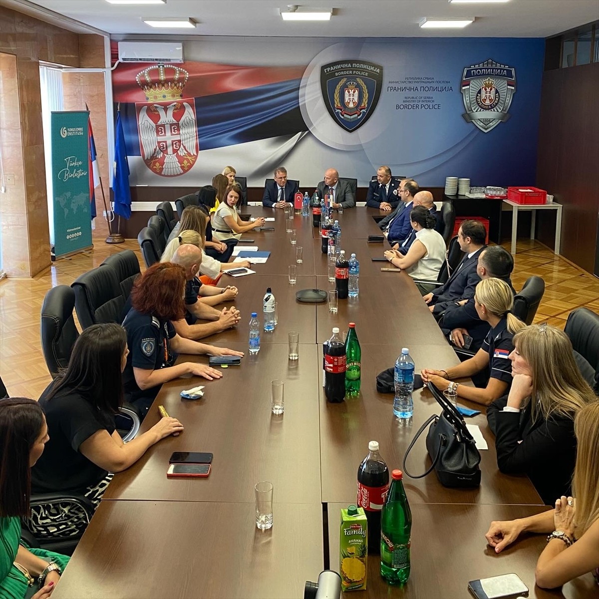 Yunus Emre Enstitüsü (YEE), sıla yolundaki Türk vatandaşlarına yardımcı olabilmeleri için...