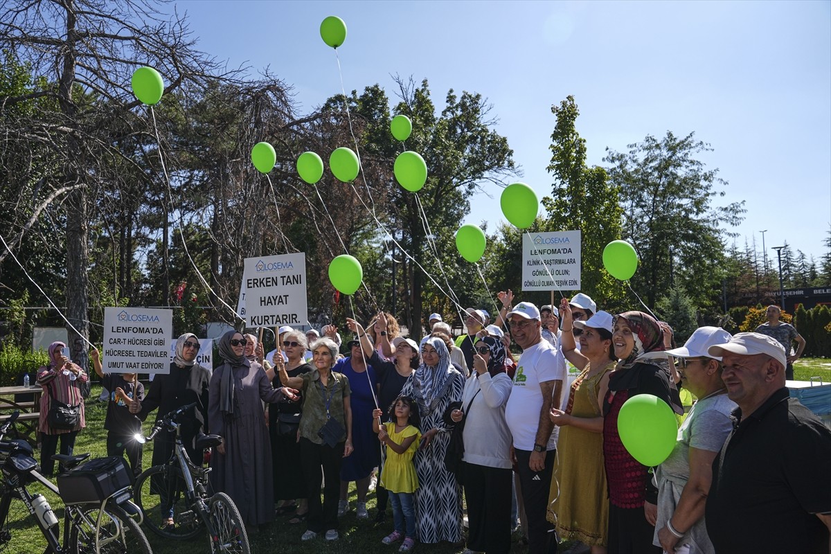 15 Eylül Dünya Lenfoma Farkındalık Günü dolayısıyla düzenlenen "Lenfoma için pedalla" etkinliğinde...