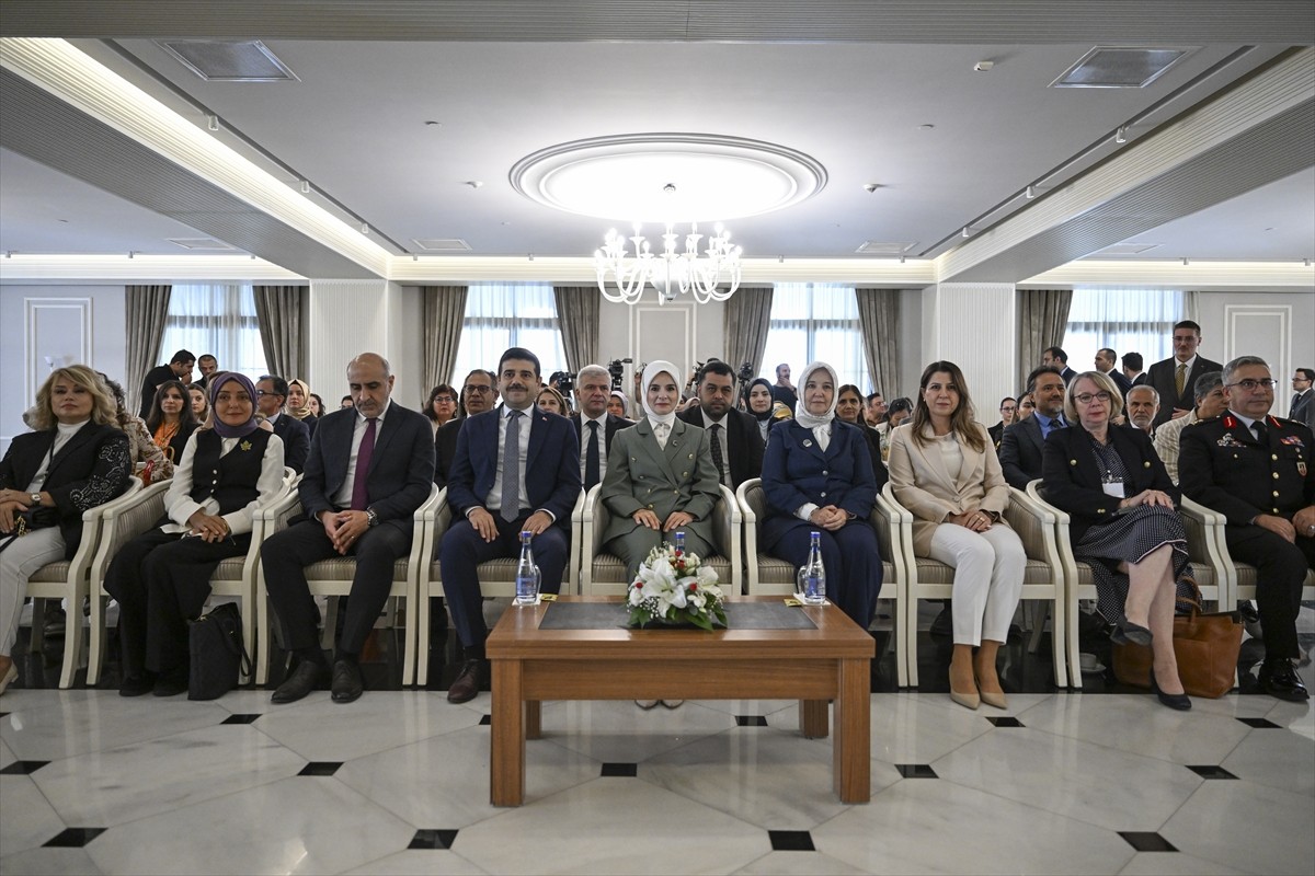 Aile ve Sosyal Hizmetler Bakanı Mahinur Özdemir Göktaş, Ankara Müzik ve Güzel Sanatlar...