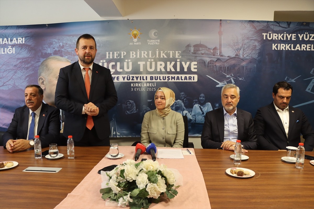 AK Parti Genel Başkan Yardımcısı Fatma Betül Sayan Kaya, AK Parti Kırklareli İl Başkanlığında...