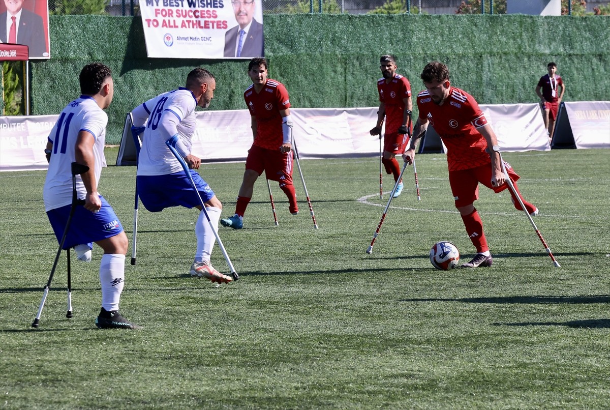 Avrupa Ampute Futbol Federasyonu (EAFF) 2025 Ampute Futbol Uluslar A Ligi ilk maçında Türkiye...