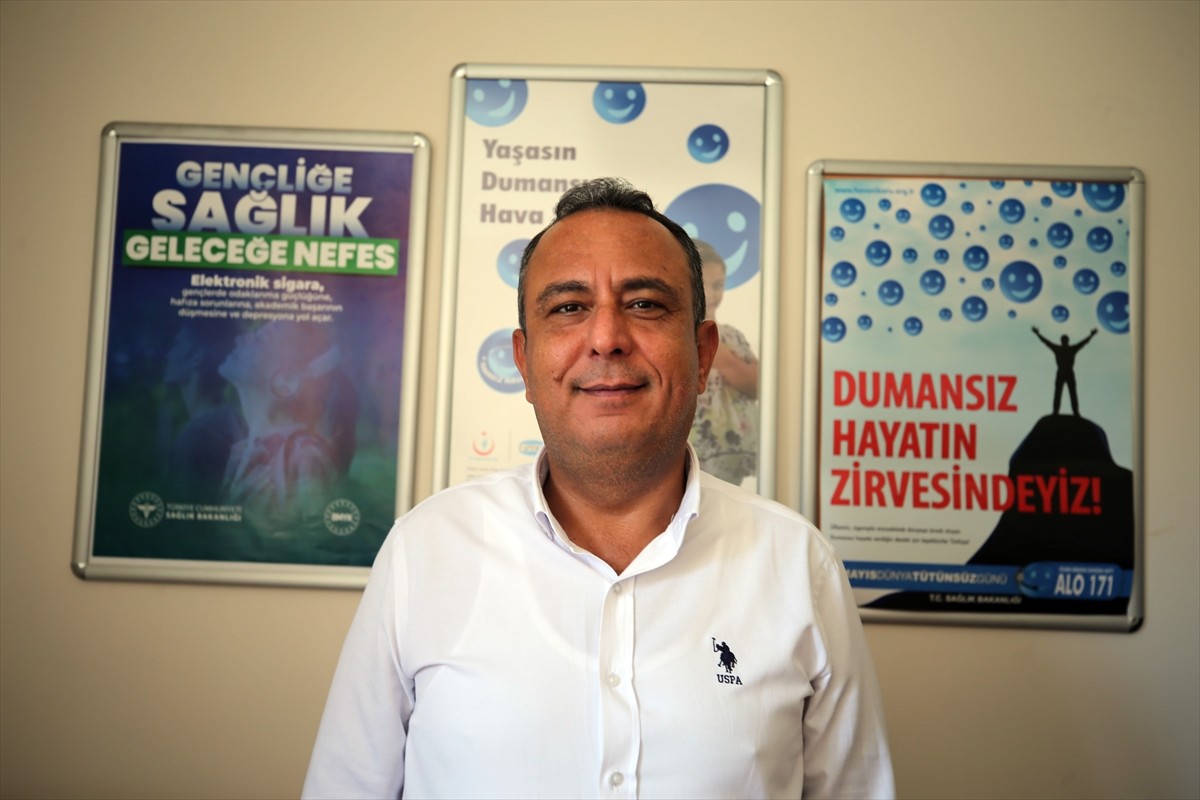 Aydın'da 30 yıl boyunca sigara kullanan Erkan Öktem (fotoğrafta), Sağlıklı Hayat Merkezi'nden...