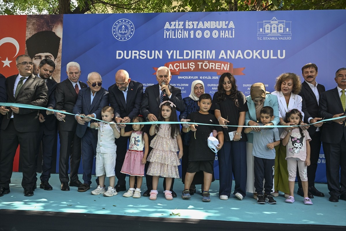 Bahçelievler'de Dursun Yıldırım Anaokulunun açılış töreni yapıldı. Törene Türk Devletleri...